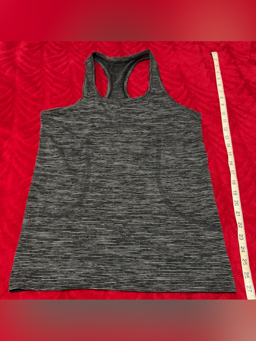Like New Medium Lululemon Tank Top Measurements in Pictures Perfect 🍋